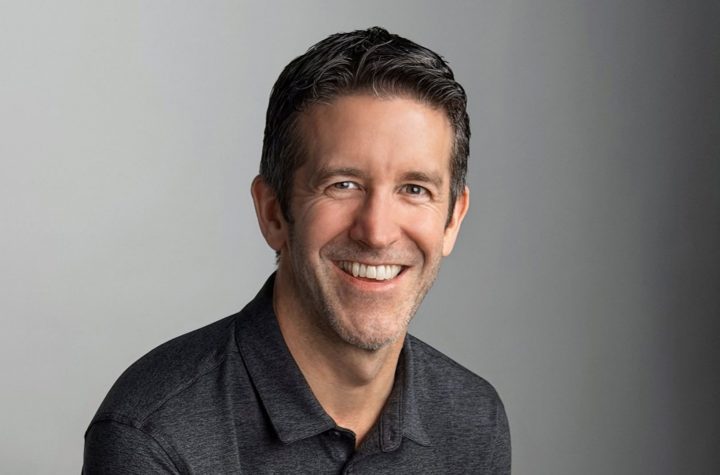 Virtual Reality Systems V8 casco VR anos 90